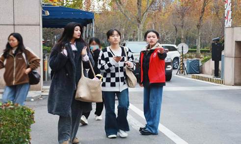 retouch_2025111512172599